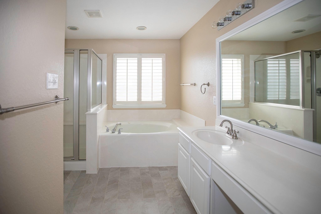 3006 Reindeer Crescent - Photo 10