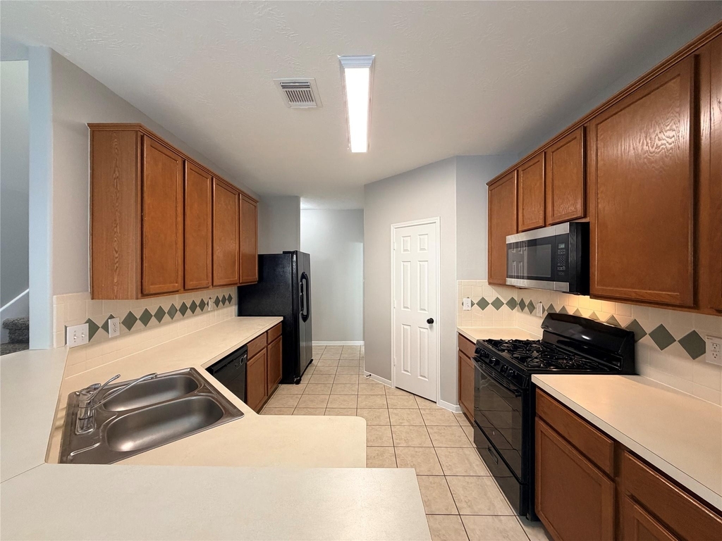4531 Park Trail Lane - Photo 8
