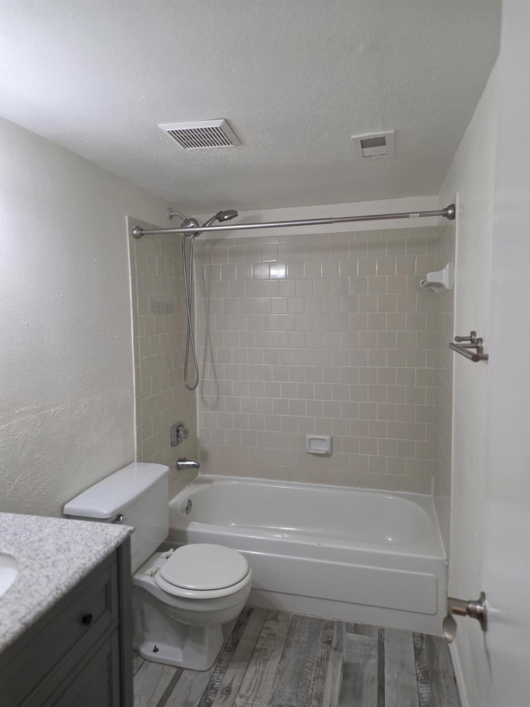 2601 S Braeswood Boulevard - Photo 7