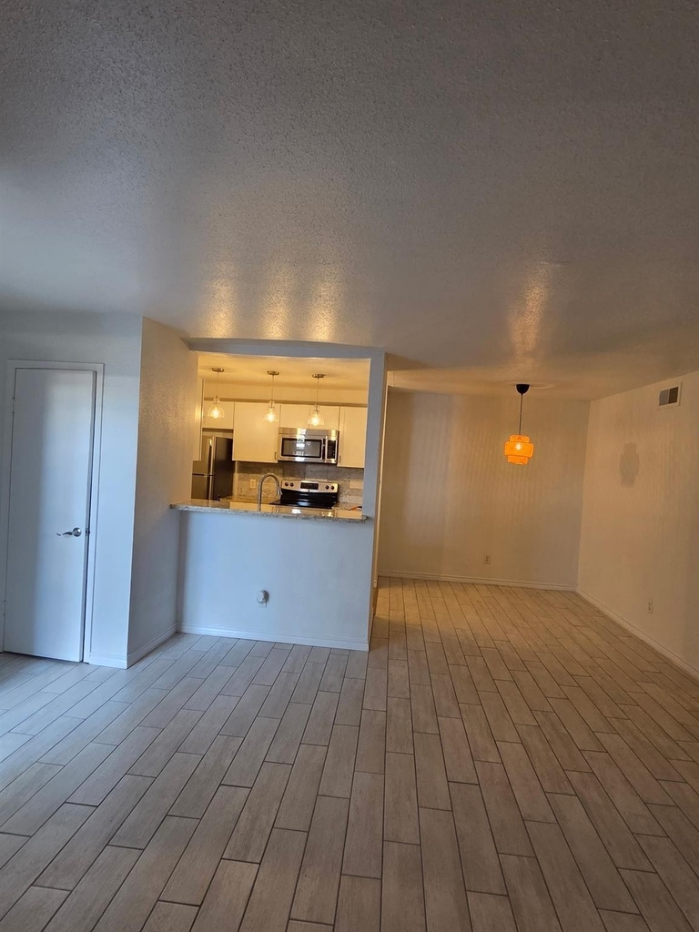 2601 S Braeswood Boulevard - Photo 2