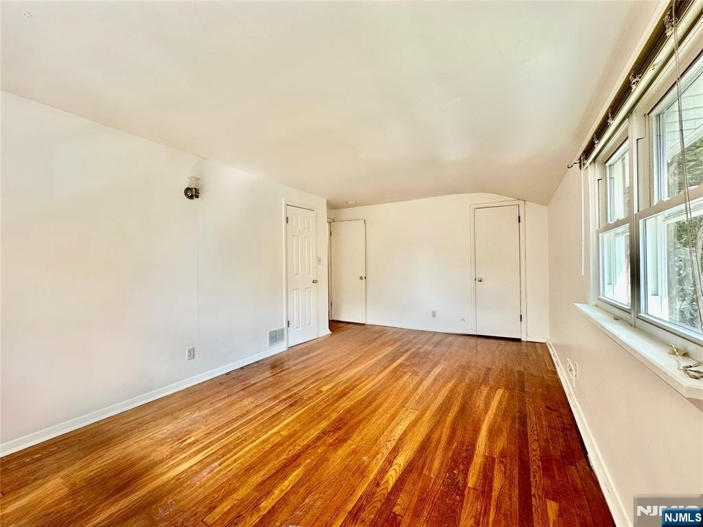 237 Bradley - Photo 8