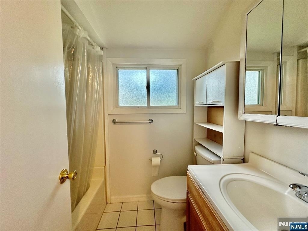 237 Bradley - Photo 10