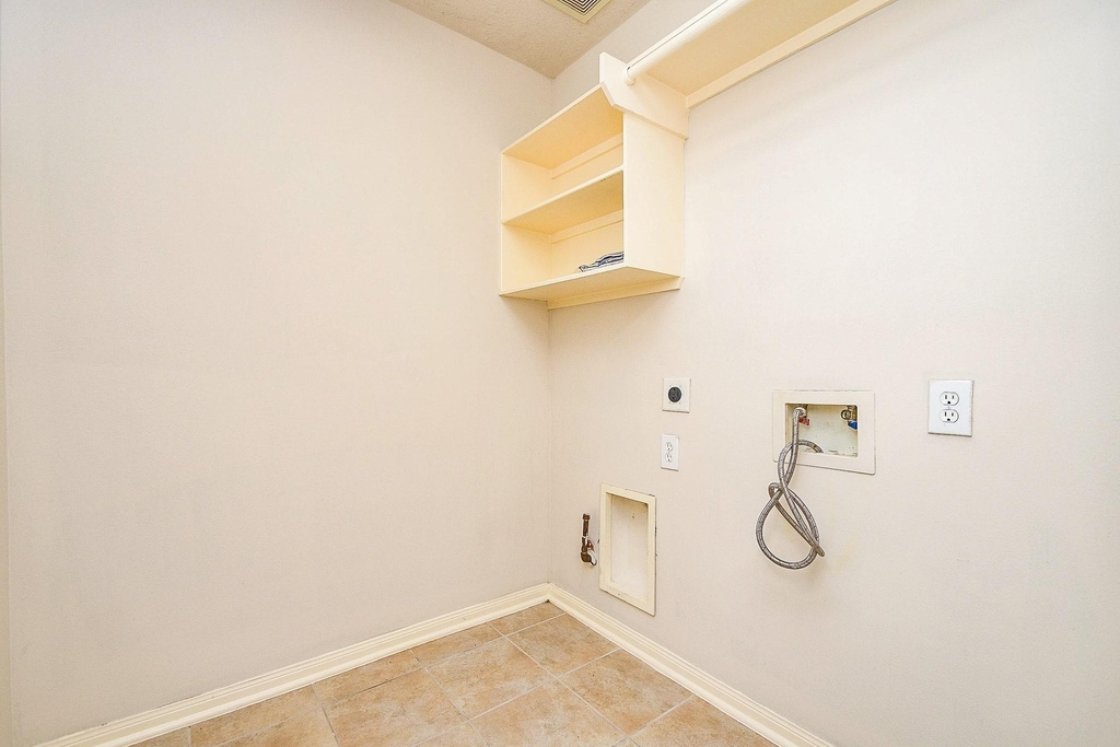 6030 Wildbriar Lane - Photo 28