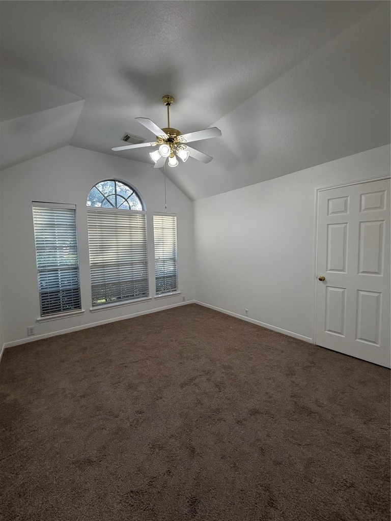 19026 Northcanyon Drive - Photo 16