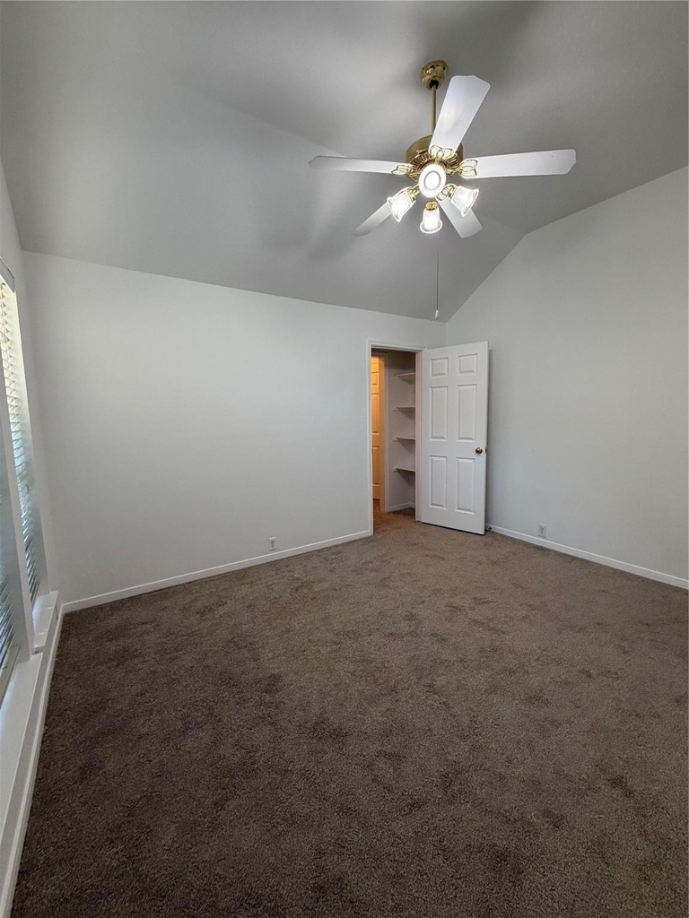 19026 Northcanyon Drive - Photo 17
