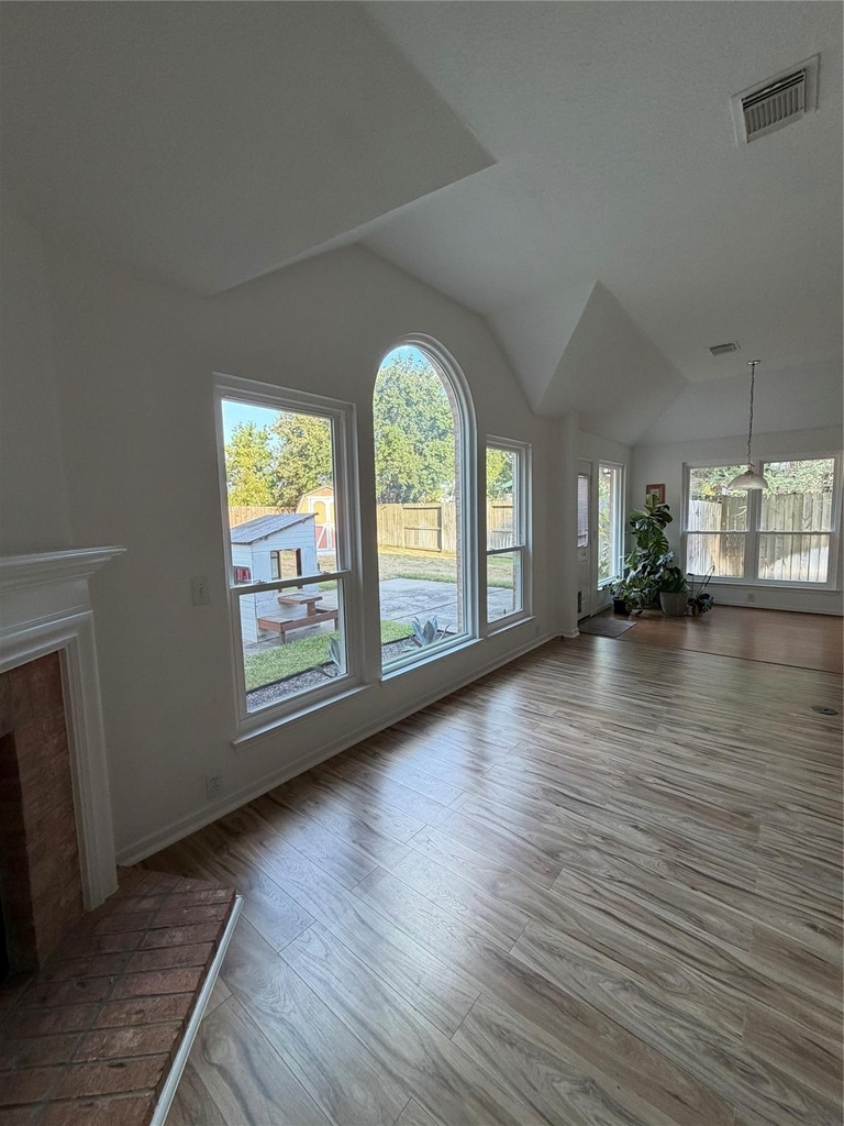 19026 Northcanyon Drive - Photo 4