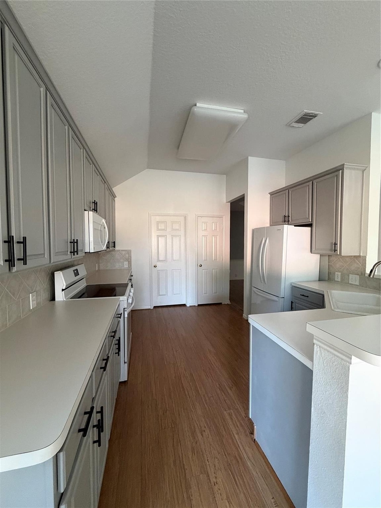 19026 Northcanyon Drive - Photo 6