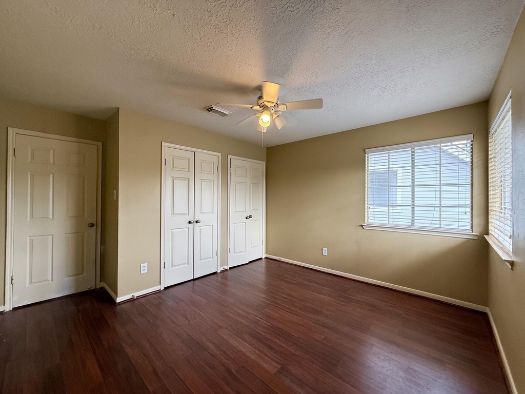 3411 Ashfield Drive - Photo 14