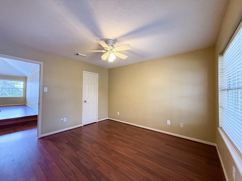 3411 Ashfield Drive - Photo 16