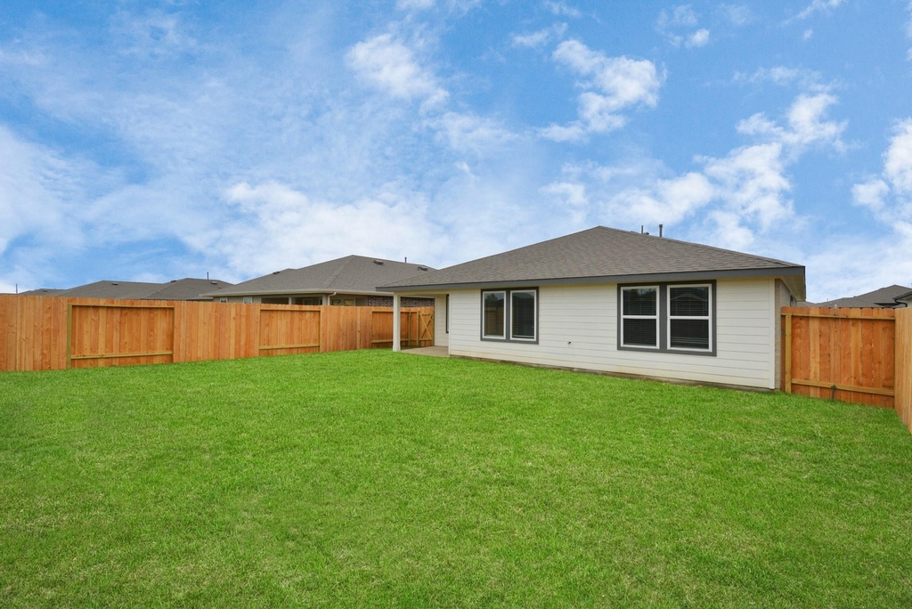 7731 Suffolk Valley Lane - Photo 9