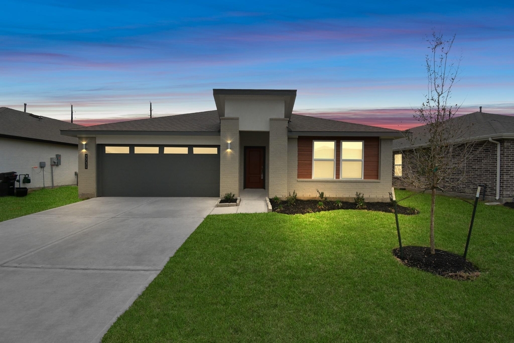 7731 Suffolk Valley Lane - Photo 0