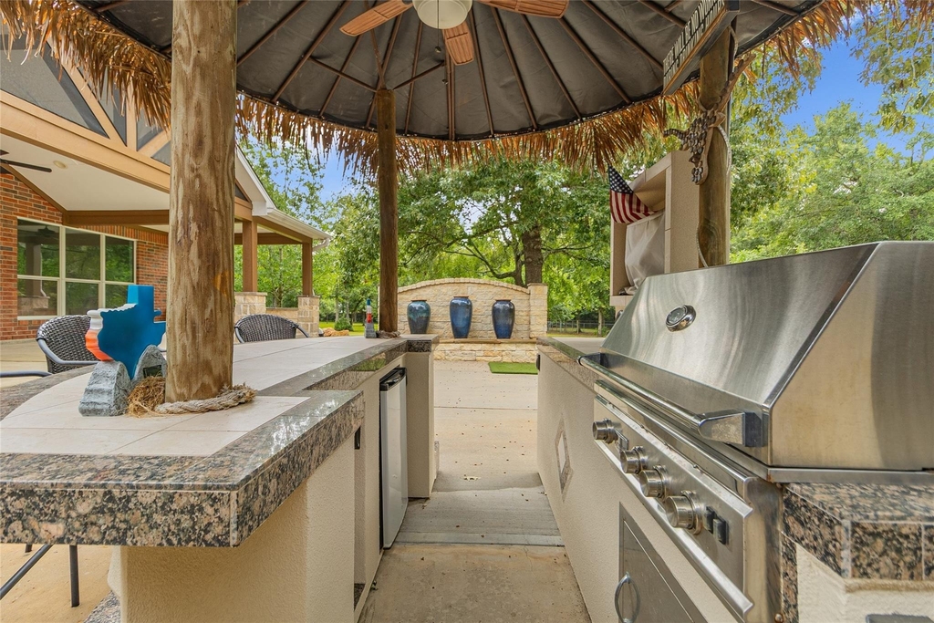 203 Mapleleaf Street - Photo 35