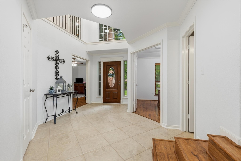 203 Mapleleaf Street - Photo 3