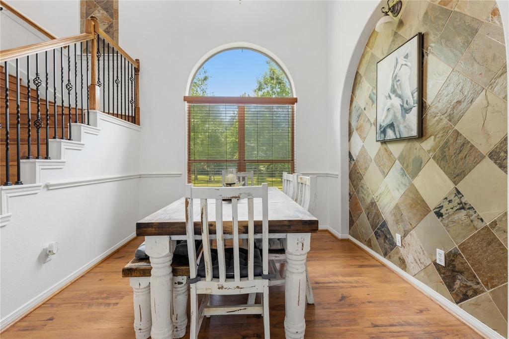 203 Mapleleaf Street - Photo 10