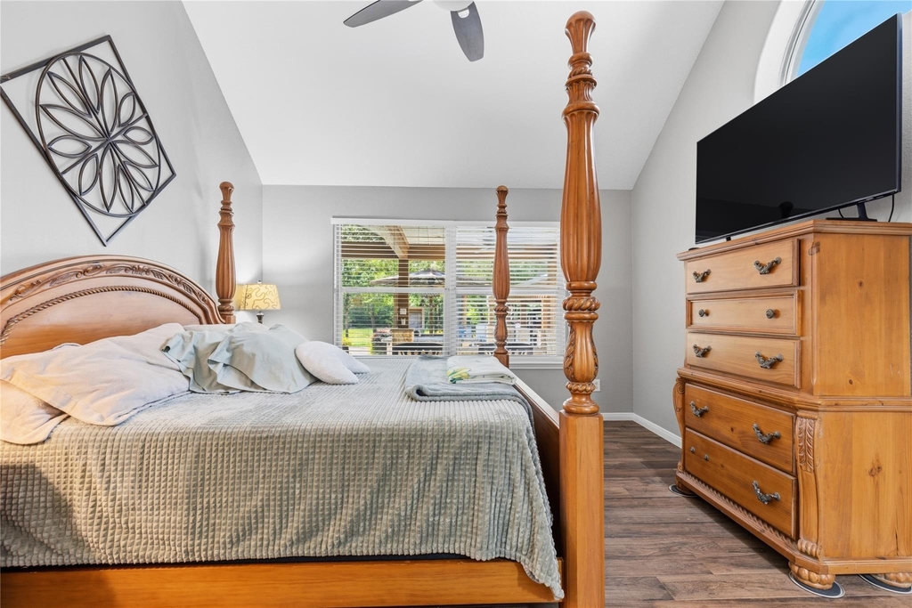 203 Mapleleaf Street - Photo 18