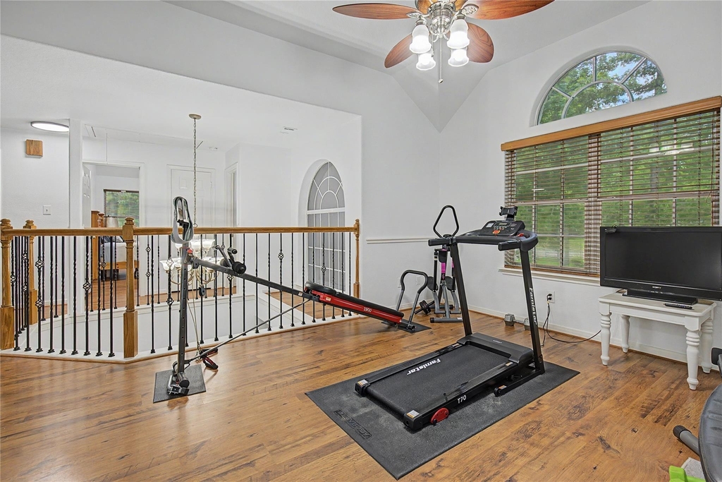 203 Mapleleaf Street - Photo 22