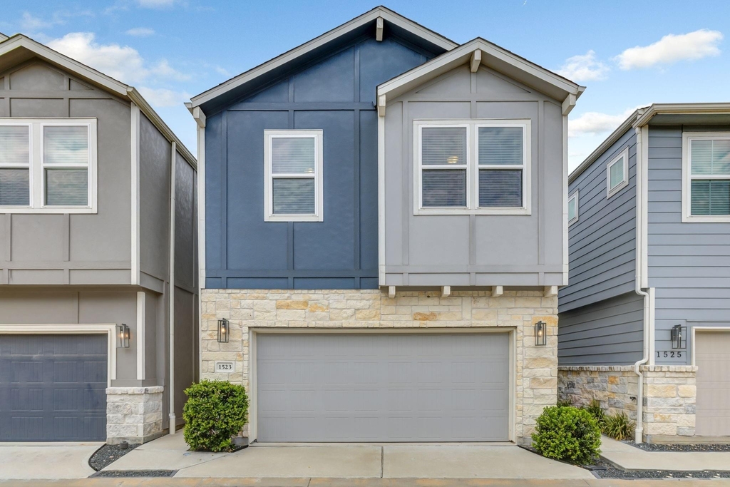 1523 Parkland Oak Drive - Photo 0