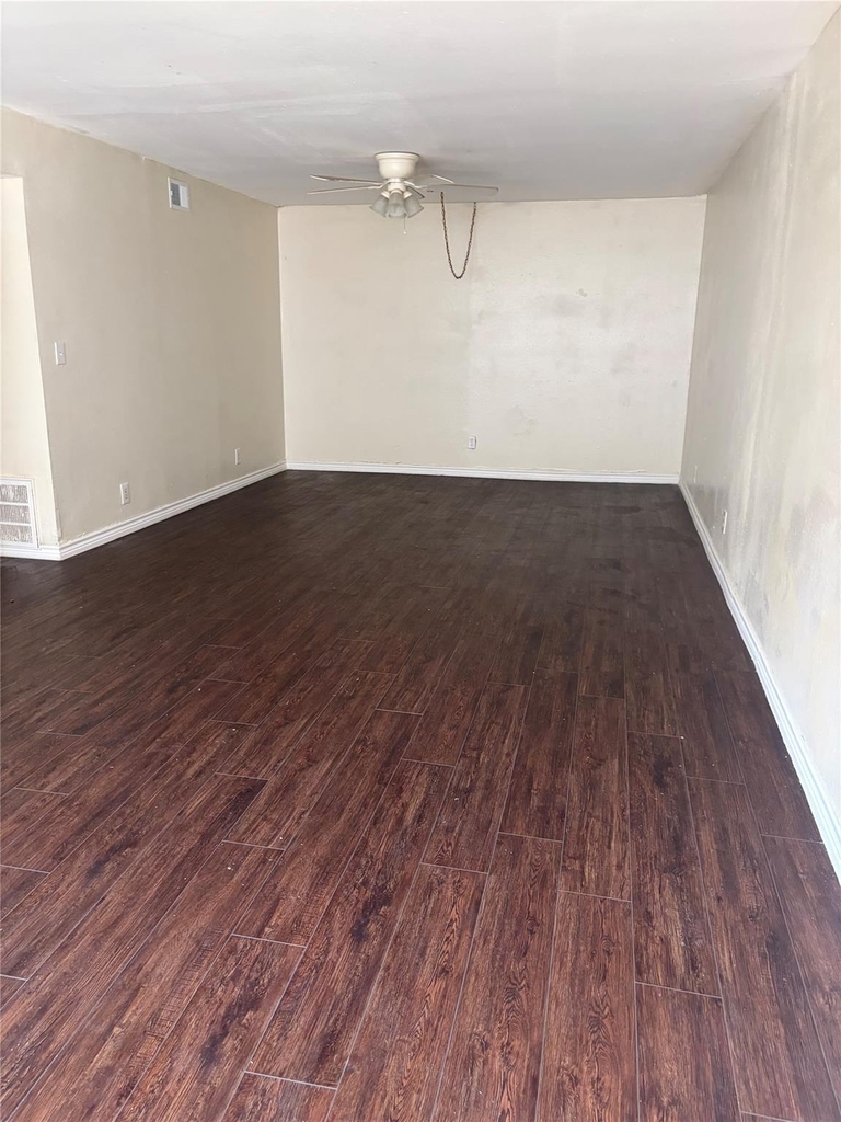 1221 Houston Streets - Photo 1