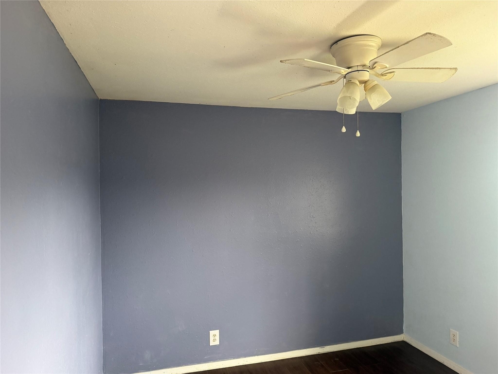 1221 Houston Streets - Photo 7