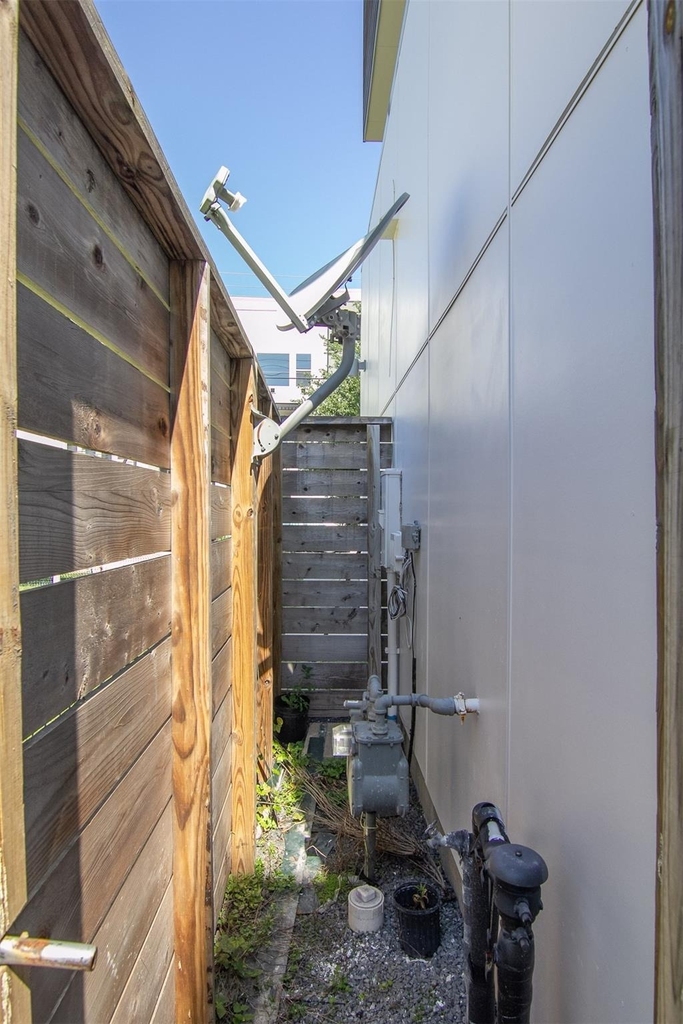 5301 Chenevert Street - Photo 42