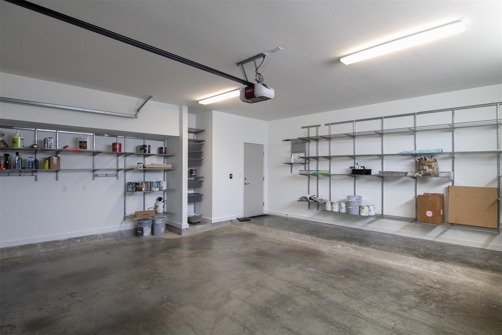 5301 Chenevert Street - Photo 44