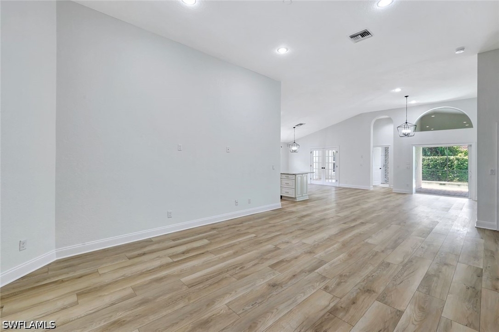7052 Timberland Circle - Photo 6