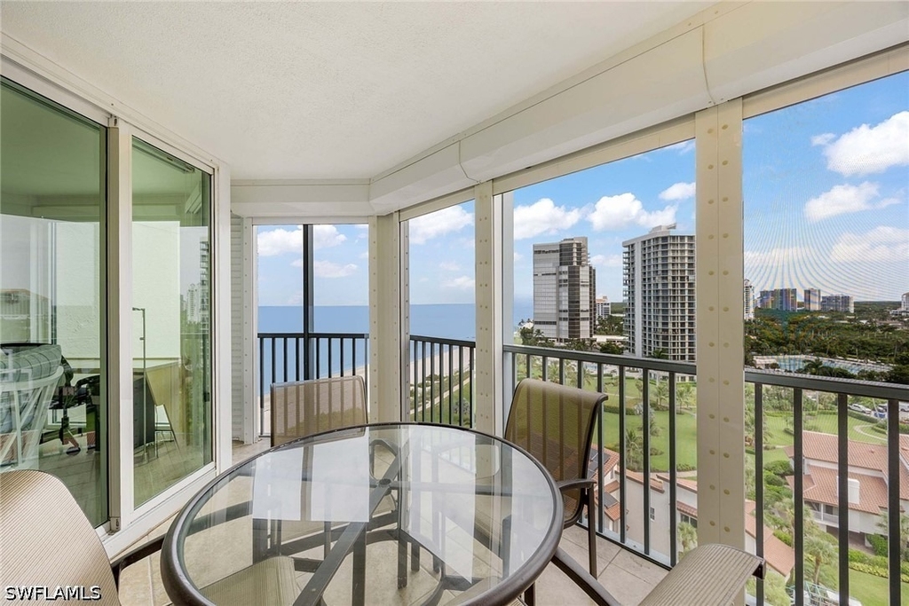 4651 Gulf Shore Boulevard N - Photo 32