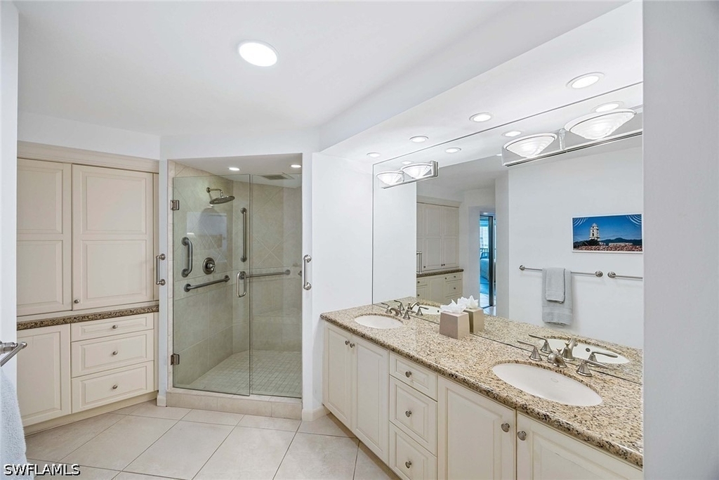4651 Gulf Shore Boulevard N - Photo 24