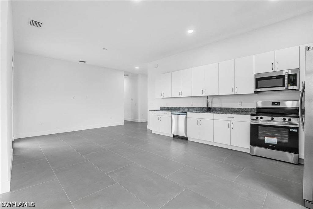 316 Nw 10th Street - Photo 7