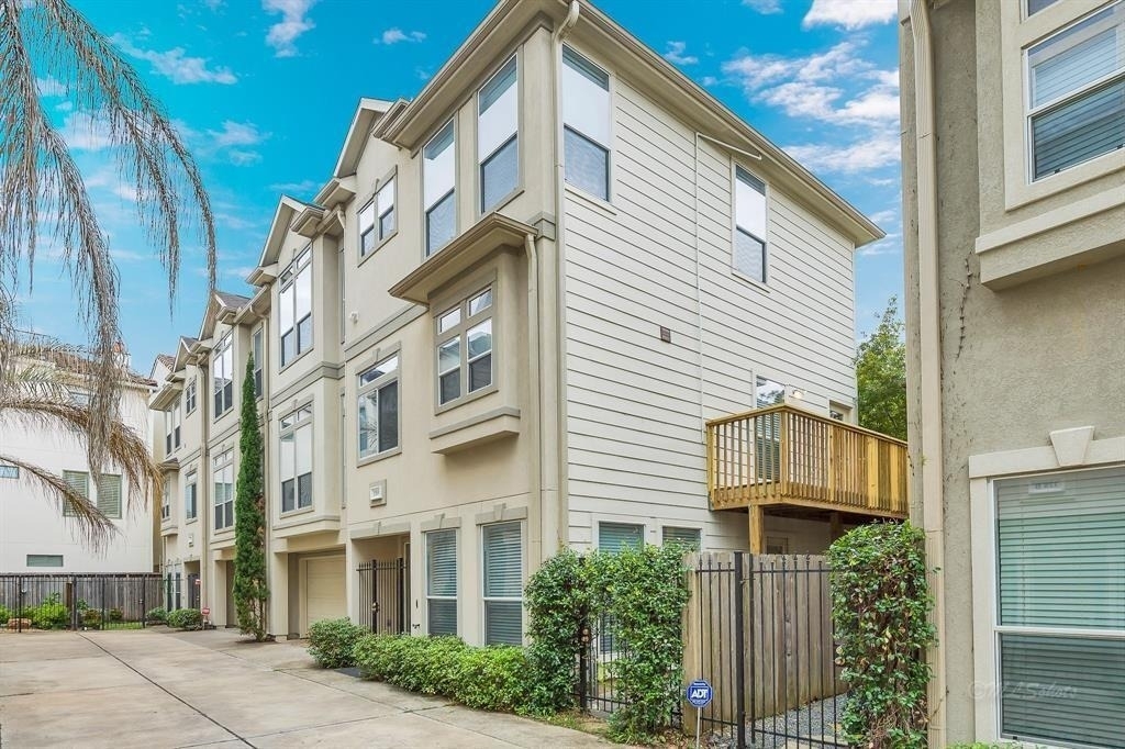126 Detering Street - Photo 0