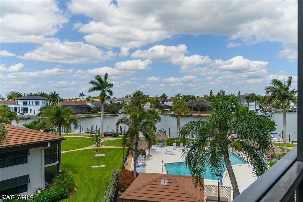 591 Seaview Court - Photo 25