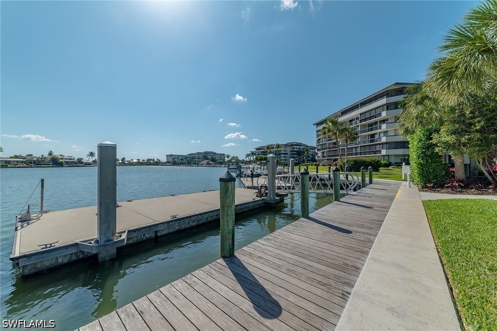 591 Seaview Court - Photo 33