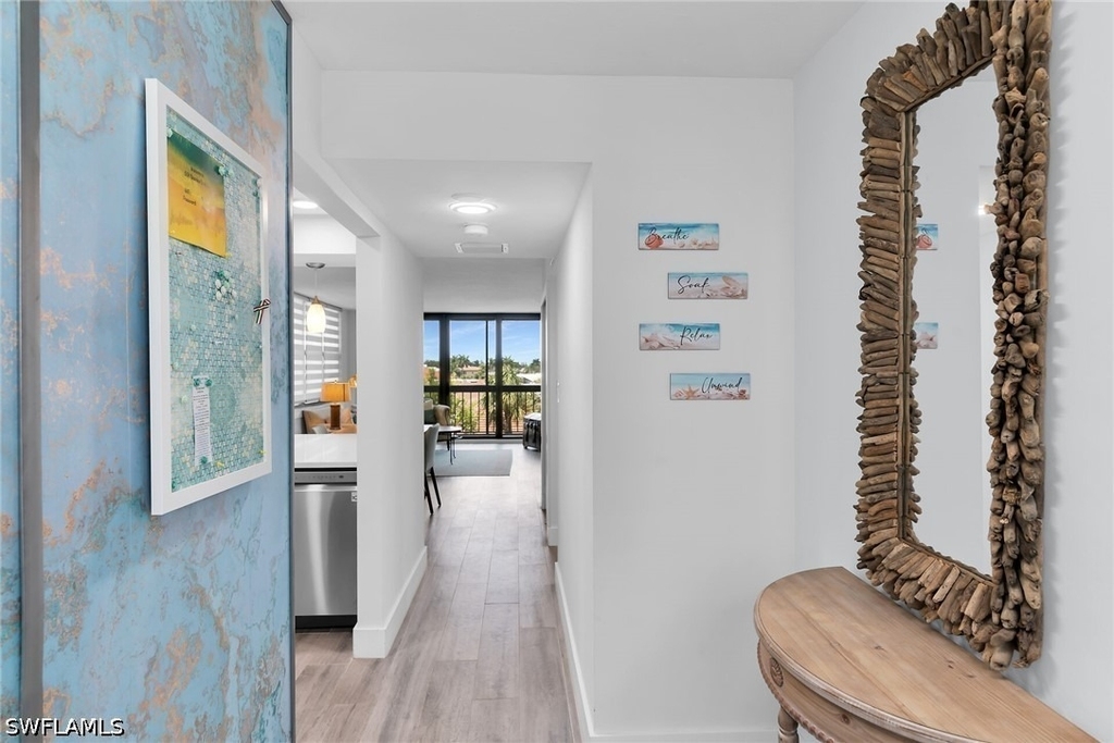 591 Seaview Court - Photo 3