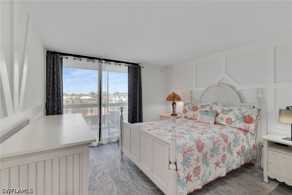 591 Seaview Court - Photo 15