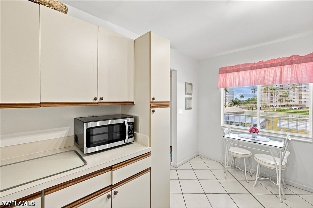 10686 Gulf Shore Drive - Photo 7