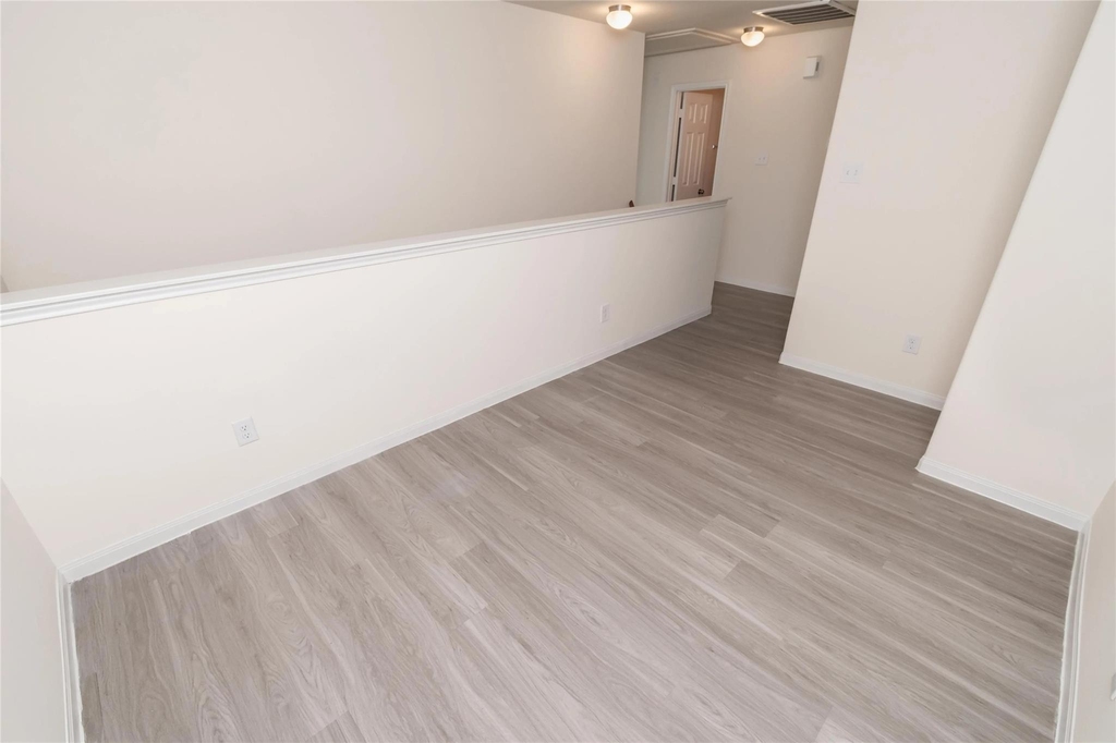 14710 Jennys Park Place - Photo 6