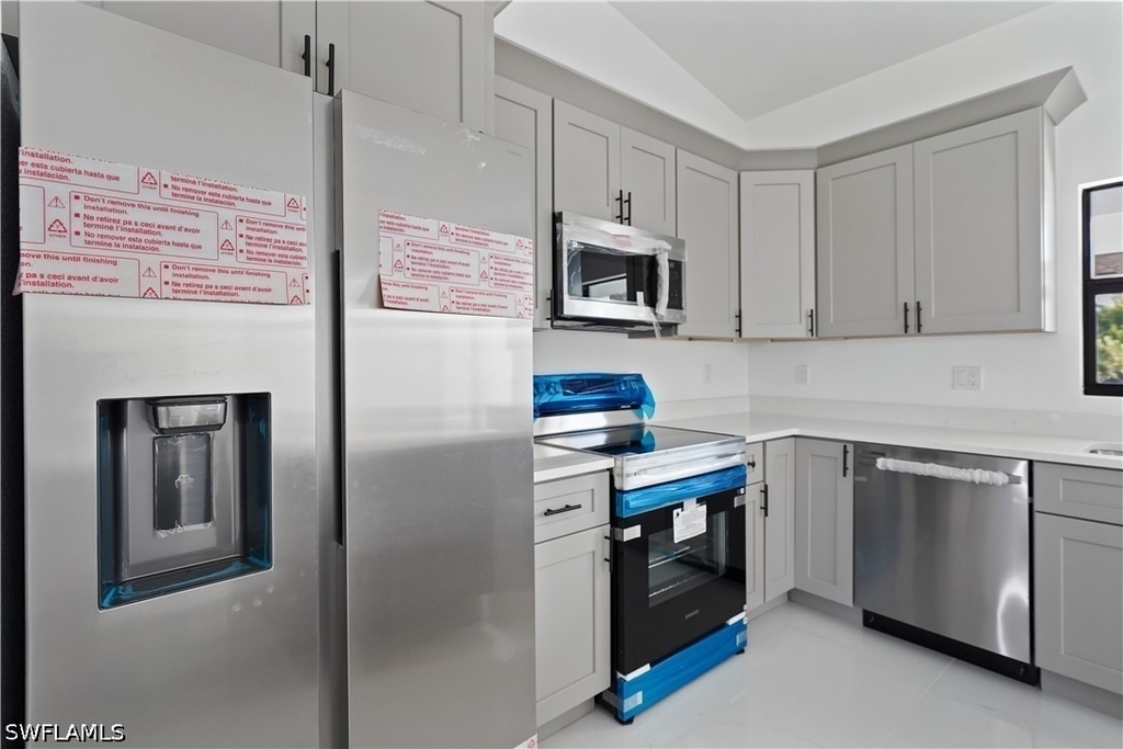 2458 Nw 9th Terrace - Photo 9