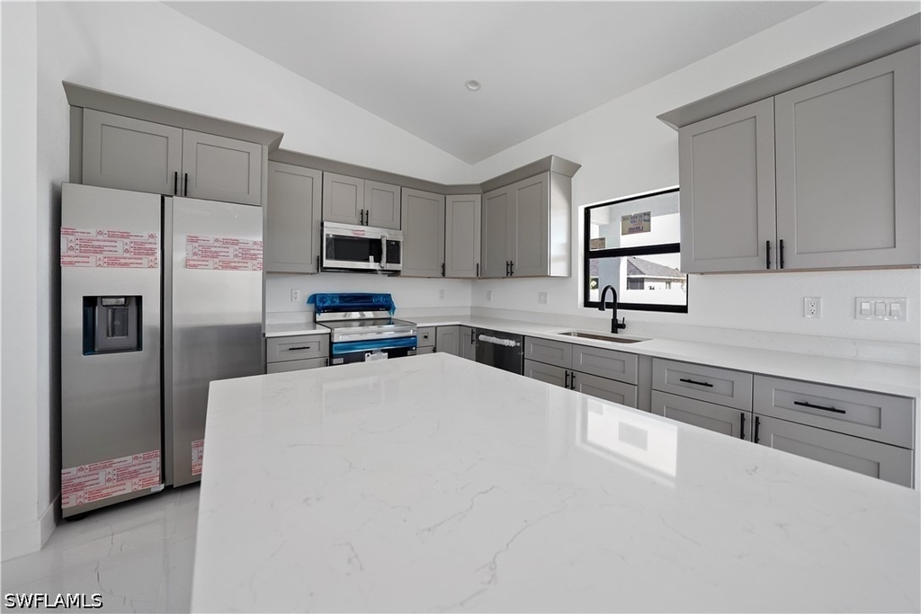 2458 Nw 9th Terrace - Photo 10