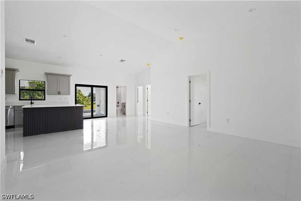 2458 Nw 9th Terrace - Photo 5