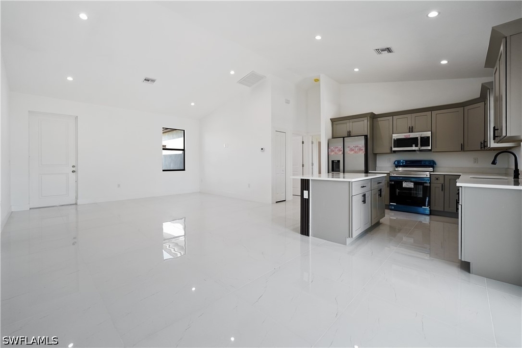 2458 Nw 9th Terrace - Photo 1