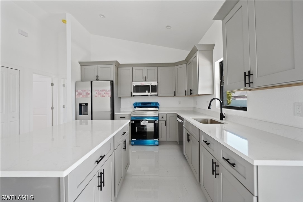 2458 Nw 9th Terrace - Photo 8