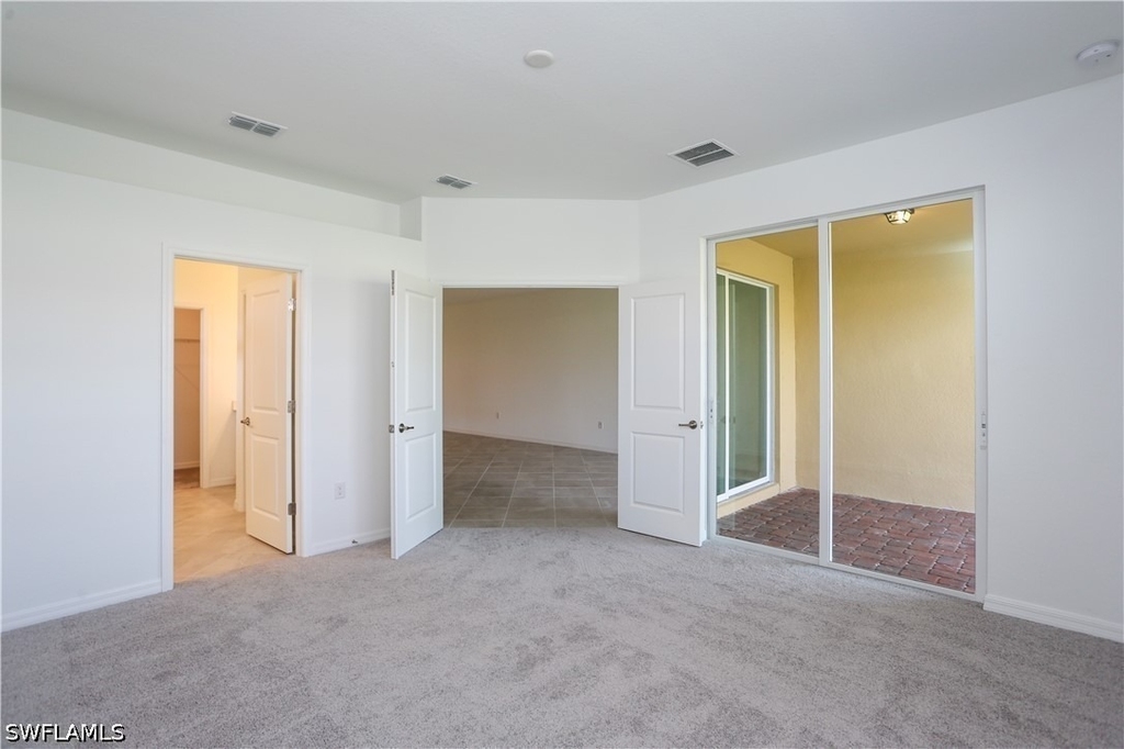 2599 Vine Avenue - Photo 15