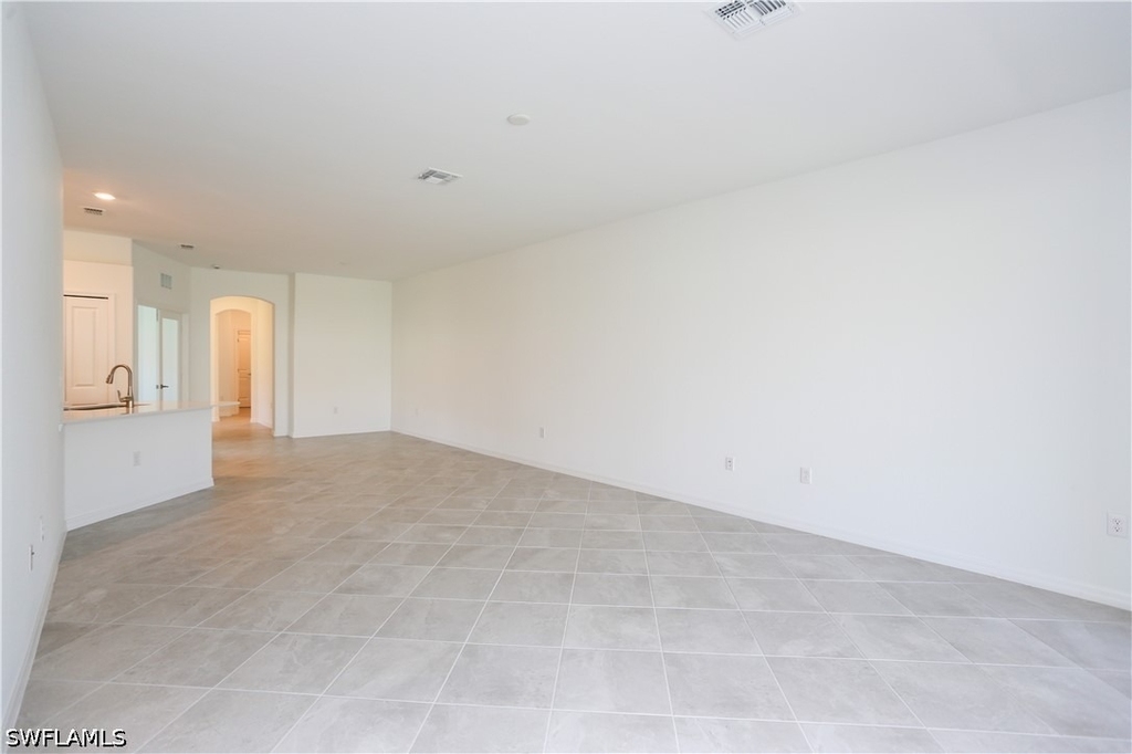 2599 Vine Avenue - Photo 11