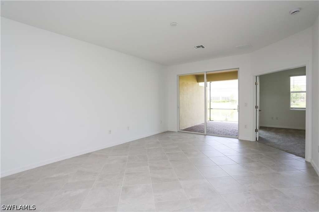 2599 Vine Avenue - Photo 10