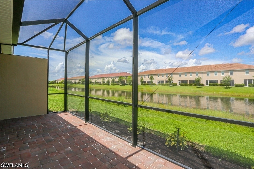 2599 Vine Avenue - Photo 32