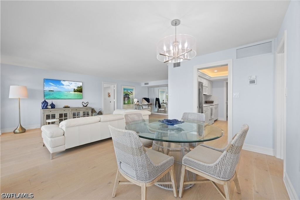 3430 Gulf Shore Boulevard N - Photo 8