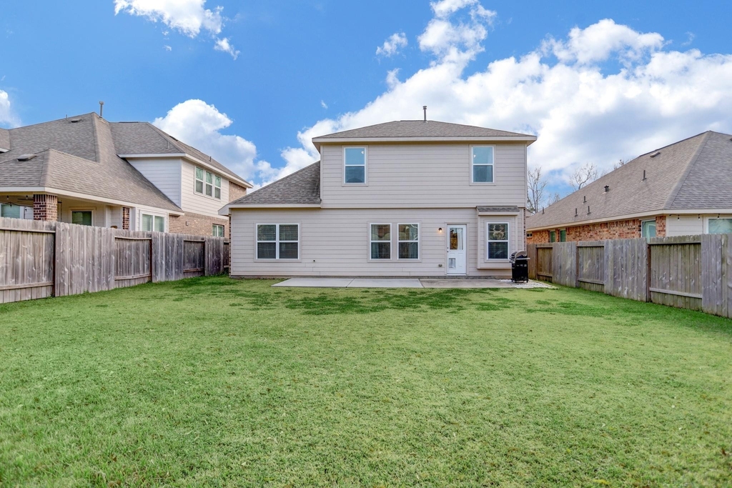 52 Hallmark Drive - Photo 10