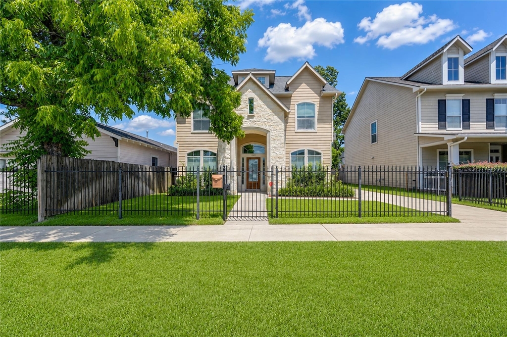 1332 Dorothy Street - Photo 1