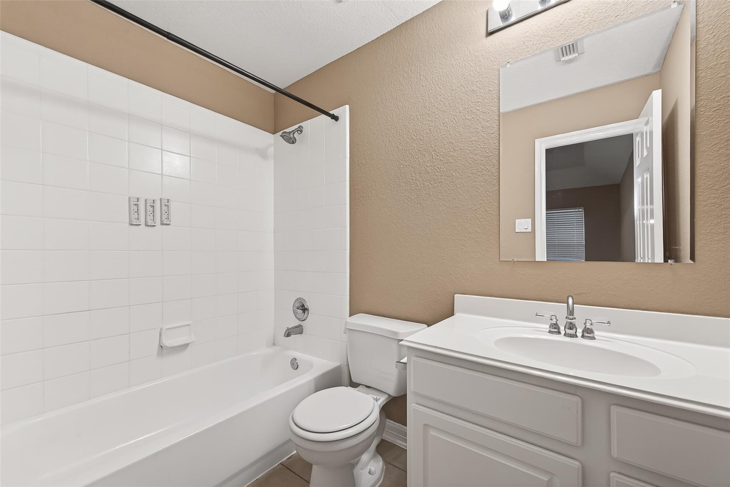 21103 Falcon Creek Court - Photo 37