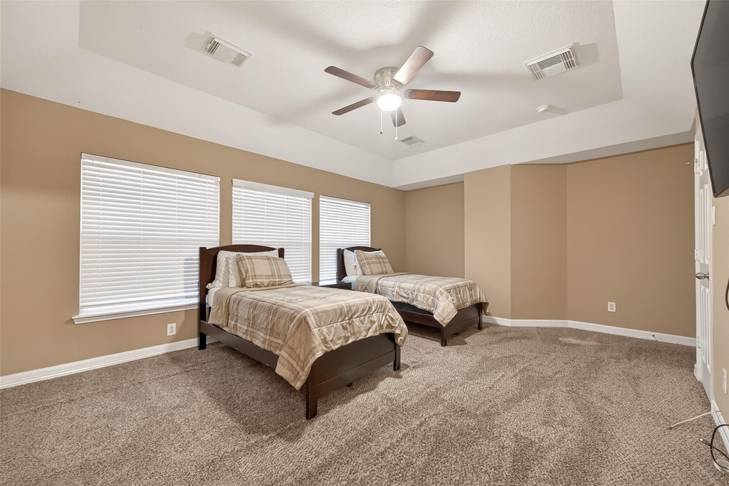 21103 Falcon Creek Court - Photo 35